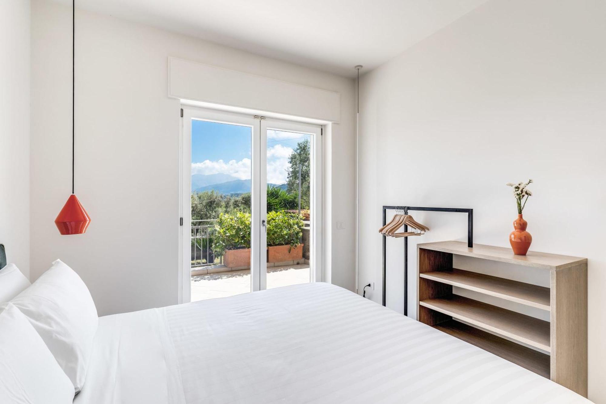 Villa Milena Modern Elegance Views And Guest Services Sorrento Eksteriør billede