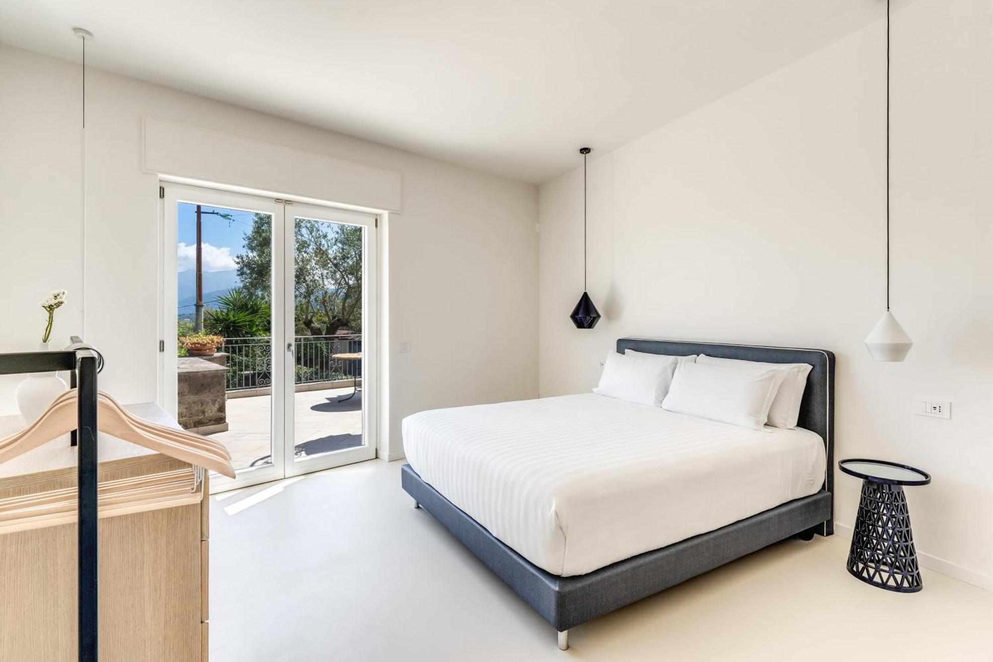 Villa Milena Modern Elegance Views And Guest Services Sorrento Eksteriør billede
